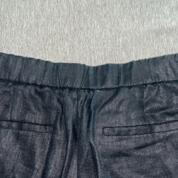 J. Crew linen textured shorts - 100% Linen.  Perfect for layering w/ tights. - Picture 4 of 6